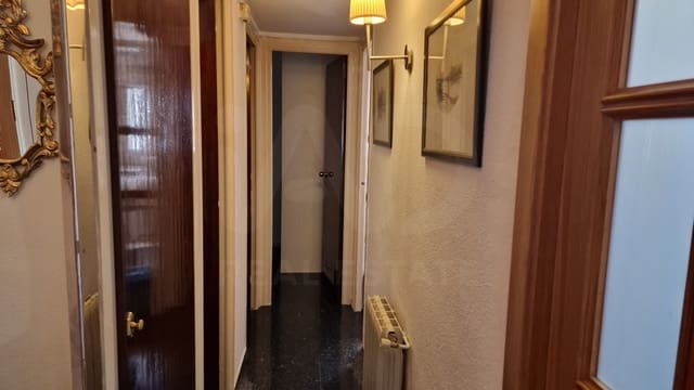 2 sovrum Lägenhet för semesterbostäder i Barcelona stad med garage - 1 740 € (Ref: 9987872)