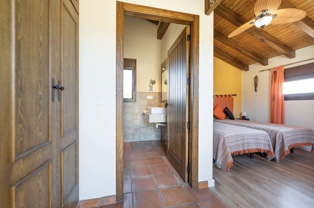 7 sypialnia Willa na sprzedaż w Villanueva de la Vera z garażem - 485 000 € (Ref: 9987874)