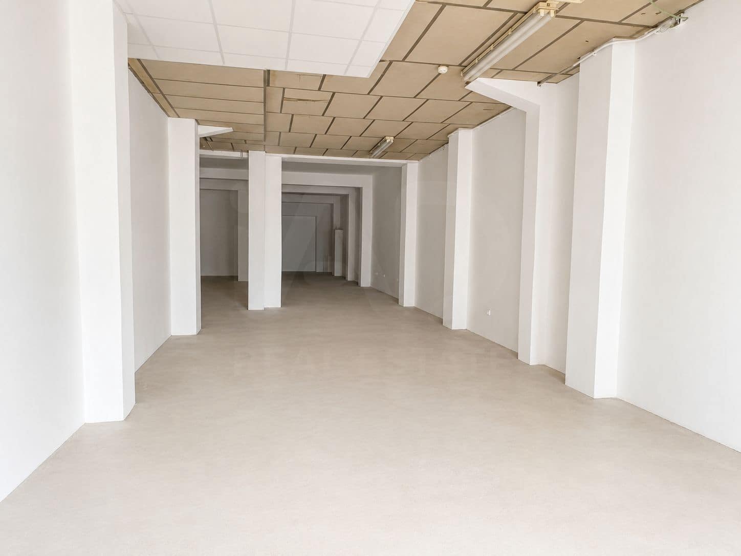 Kaupallinen myytävänä paikassa Valencia kaupunki - 375 000 € (Ref: 9987879)