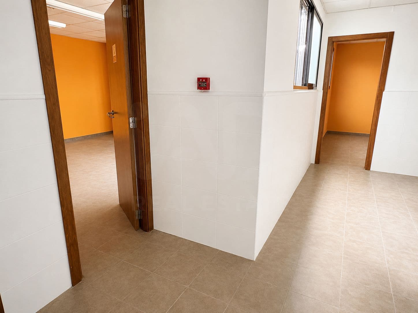 Kaupallinen myytävänä paikassa Valencia kaupunki - 375 000 € (Ref: 9987879)