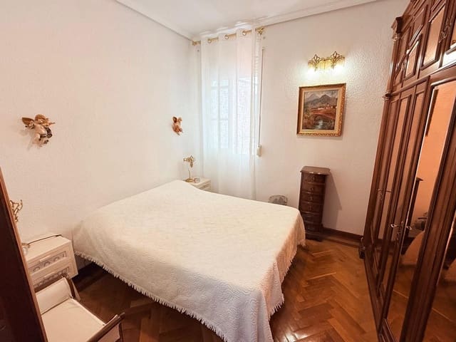 2 quarto Apartamento para arrendar em Madrid cidade - 1 600 € (Ref: 9987881)