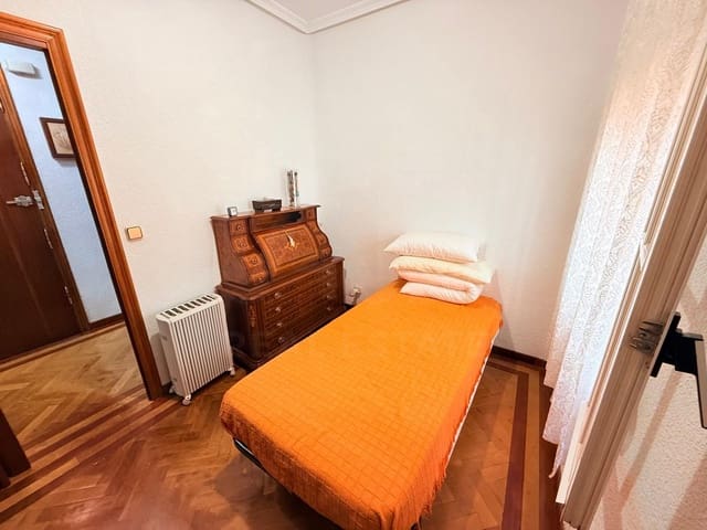2 quarto Apartamento para arrendar em Madrid cidade - 1 600 € (Ref: 9987881)
