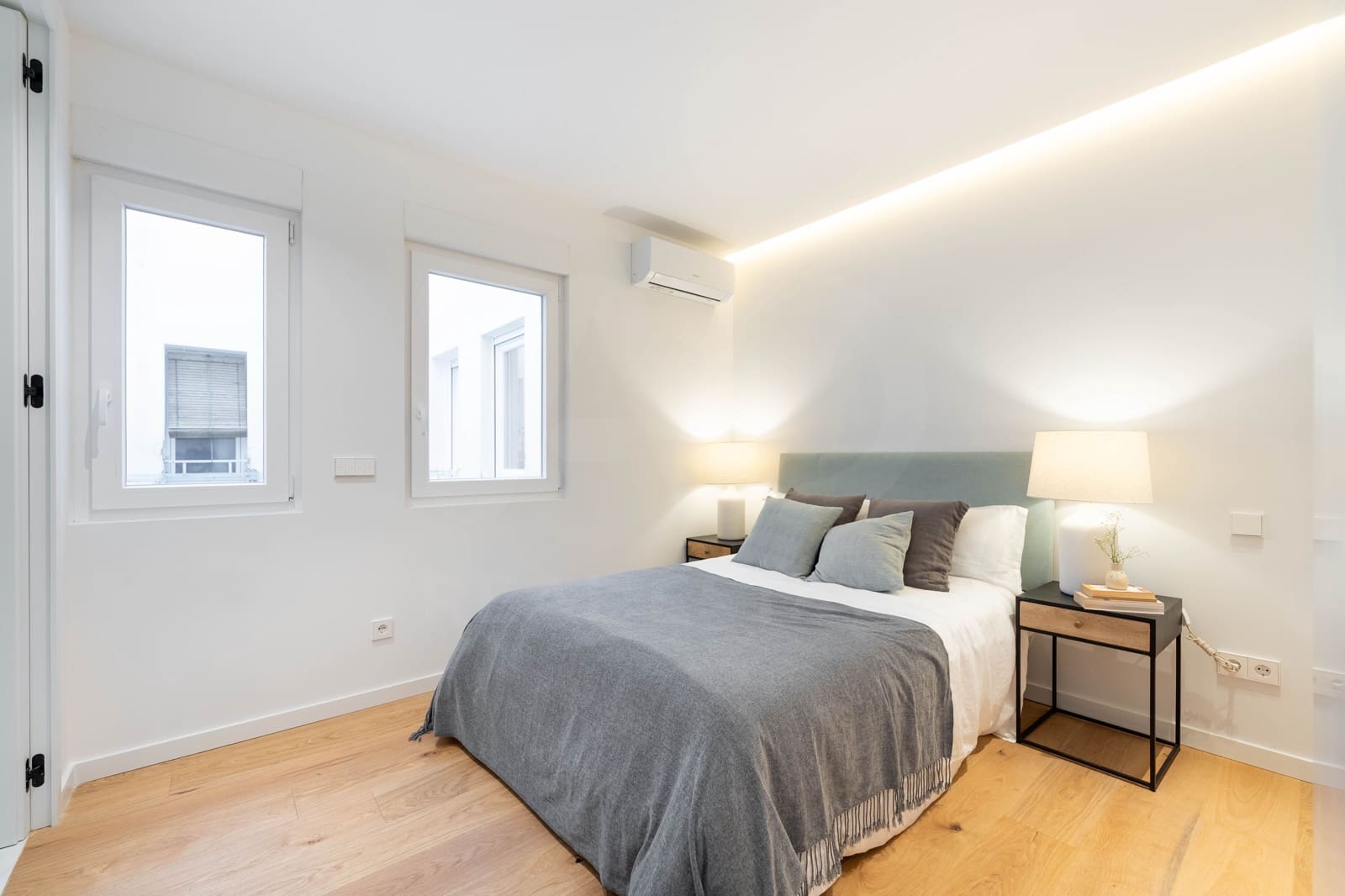 3 soverom Leilighet til leie i Madrid by - € 3 200 (Ref: 9987882)