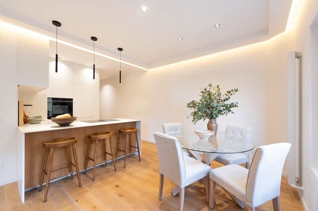 3 soverom Leilighet til leie i Universidad, Madrid by - € 3 200 (Ref: 9987882)