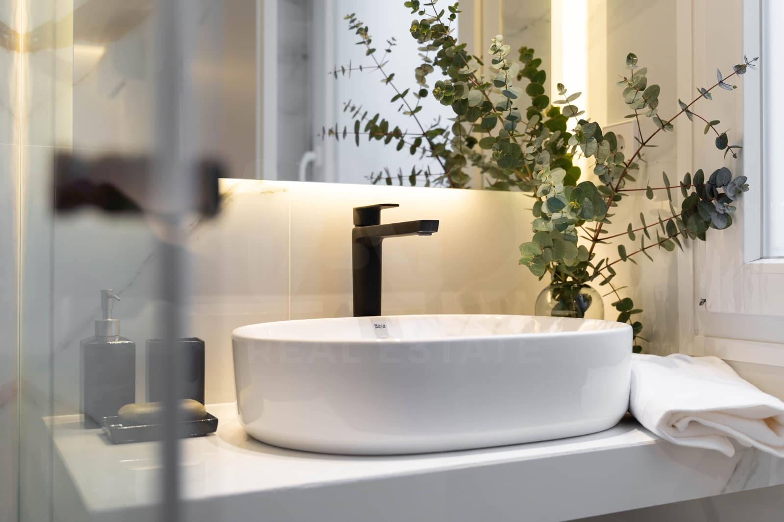 3 soverom Leilighet til leie i Madrid by - € 3 200 (Ref: 9987882)