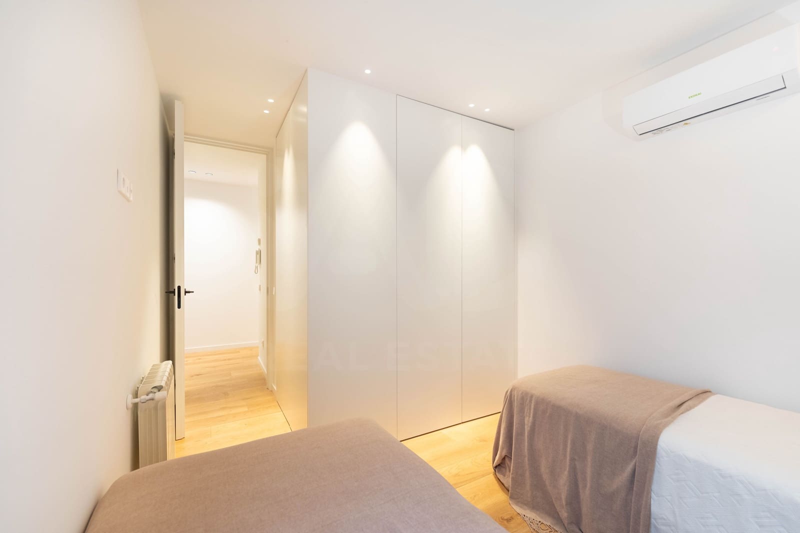 3 soverom Leilighet til leie i Madrid by - € 3 200 (Ref: 9987882)