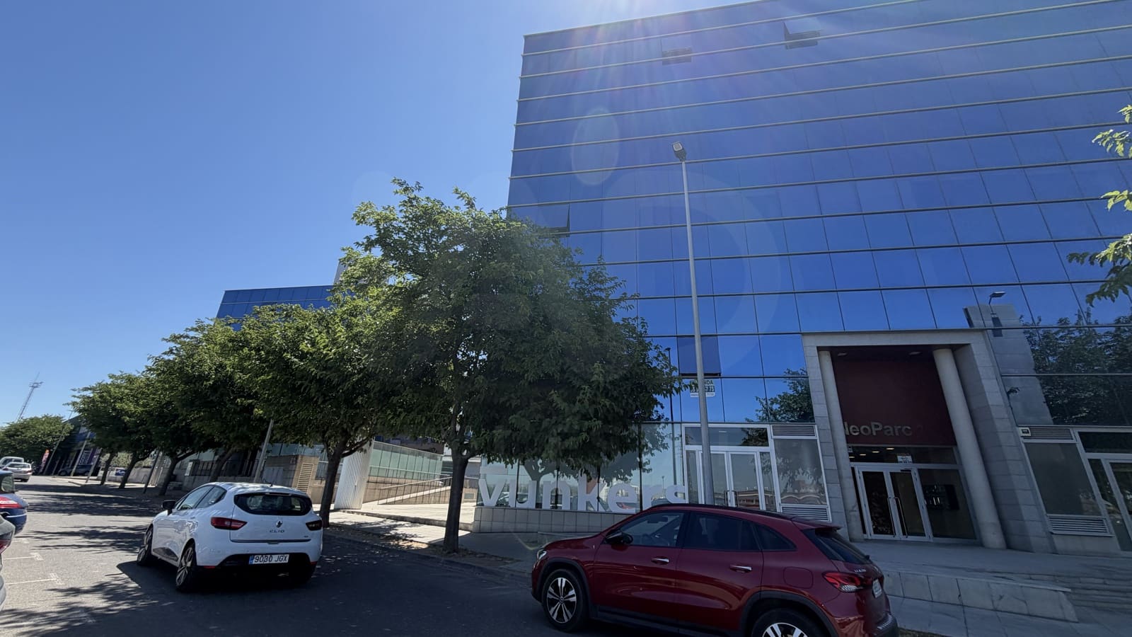 Kommersiell att hyra i Lleida stad med garage - 680 € (Ref: 9987883)