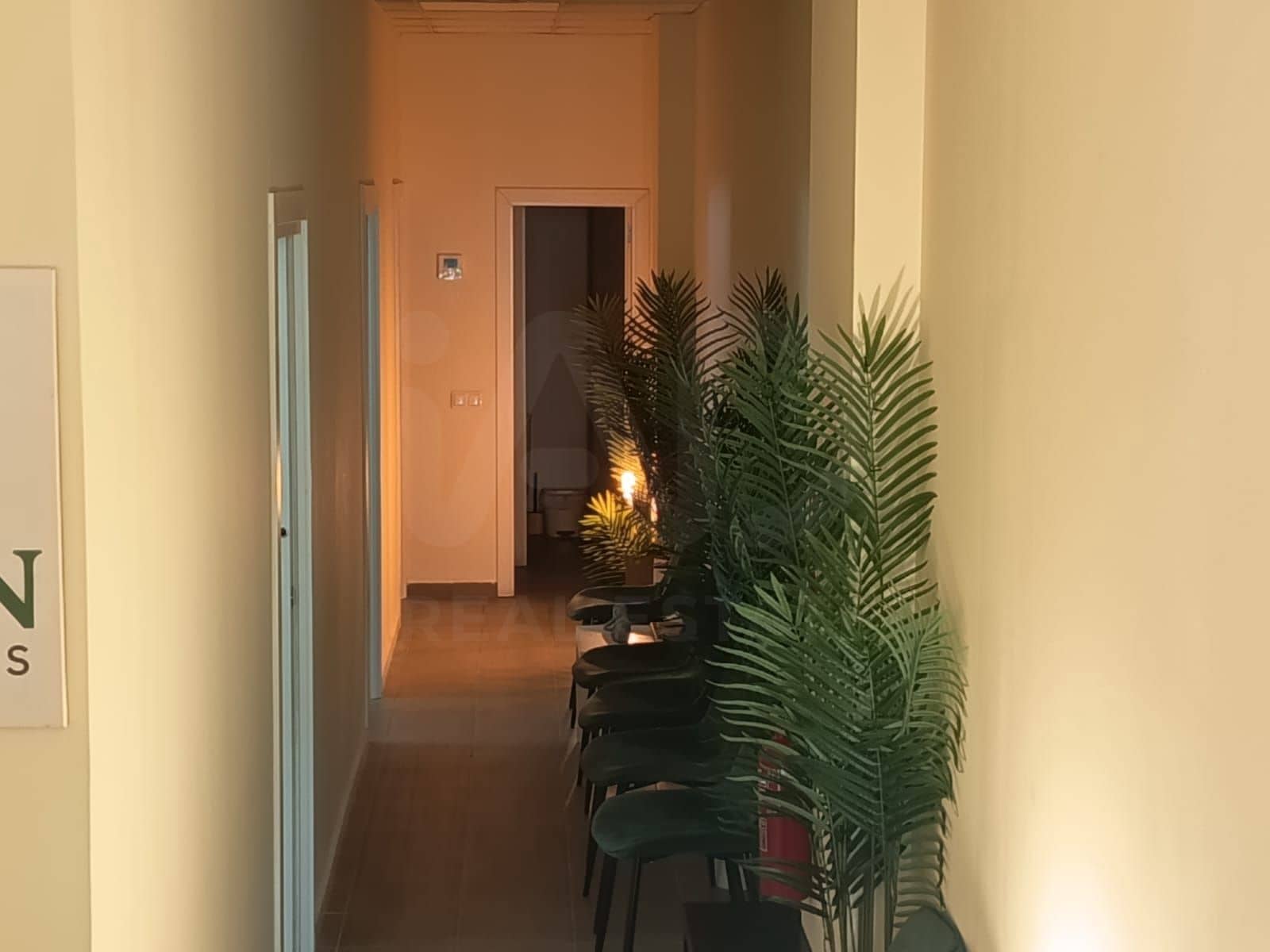 4 makuuhuone Kaupallinen vuokrattavana paikassa Madrid kaupunki - 1 300 € (Ref: 9987885)