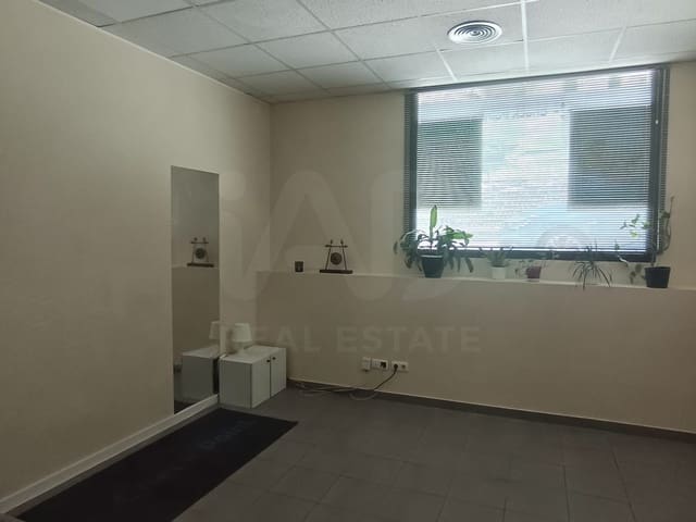 4 makuuhuone Kaupallinen vuokrattavana paikassa Argüelles, Madrid kaupunki - 1 300 € (Ref: 9987885)