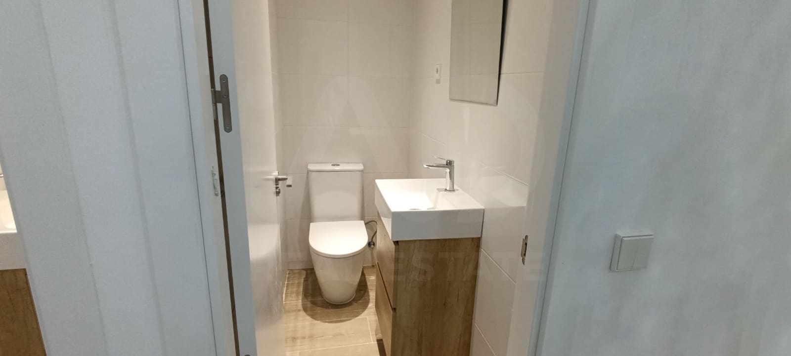 2 quarto Comercial para arrendar em Madrid cidade com piscina - 3 500 € (Ref: 9987887)
