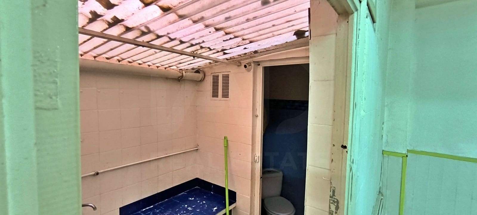 Kommersiell till salu i Alicante stad - 75 000 € (Ref: 9987888)