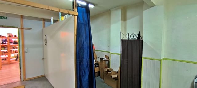 Local Commercial à vendre à Alicante ville - 75 000 € (Ref: 9987888)