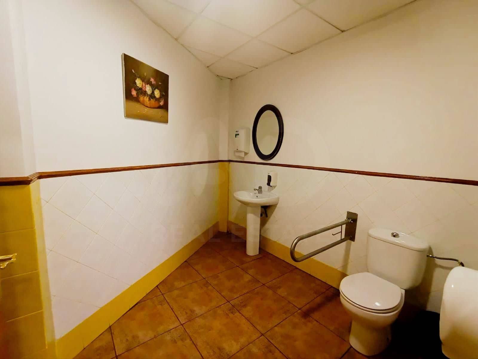 Comercial para venda em Alicante cidade - 240 000 € (Ref: 9987889)