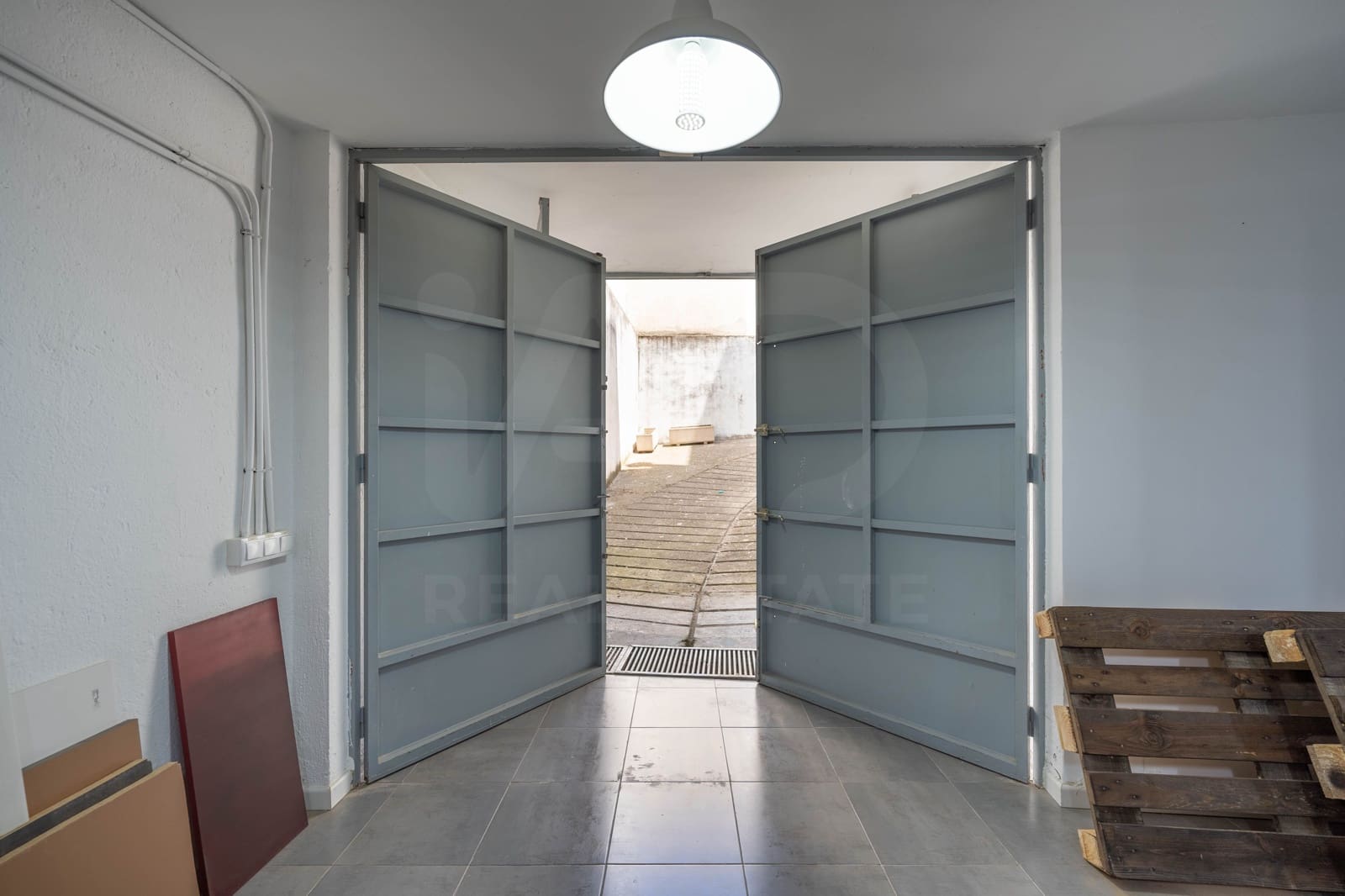 2 sypialnia Komercyjne na sprzedaż w Miasto Madryt - 375 000 € (Ref: 9987895)