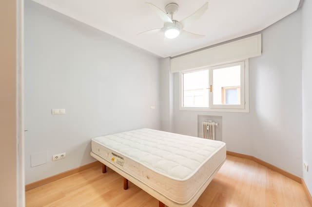 2 soveværelse Lejlighed til leje i Madrid by - € 1.800 (Ref: 9987896)