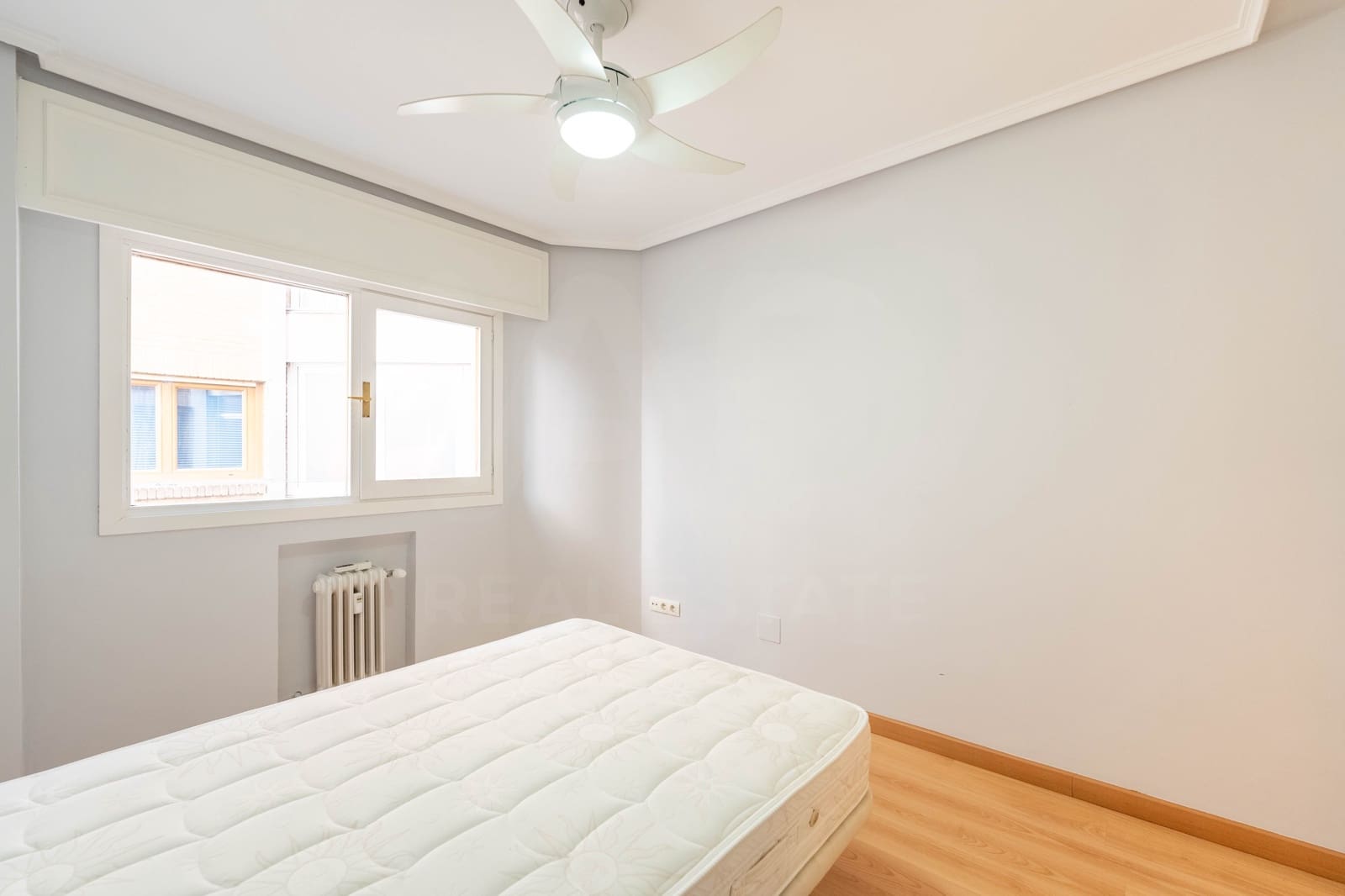 2 soverom Leilighet til leie i Madrid by - € 1 800 (Ref: 9987896)
