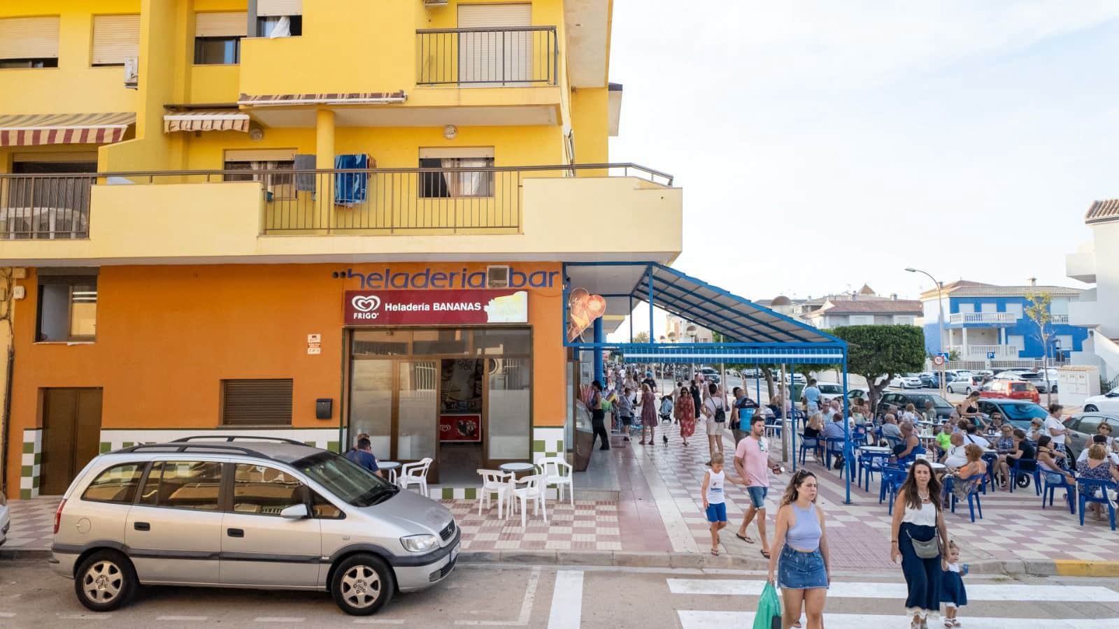 Erhverv til salg i Valencia by - € 240.000 (Ref: 9987898)