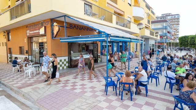 Comercial para venda em Valência cidade - 240 000 € (Ref: 9987898)