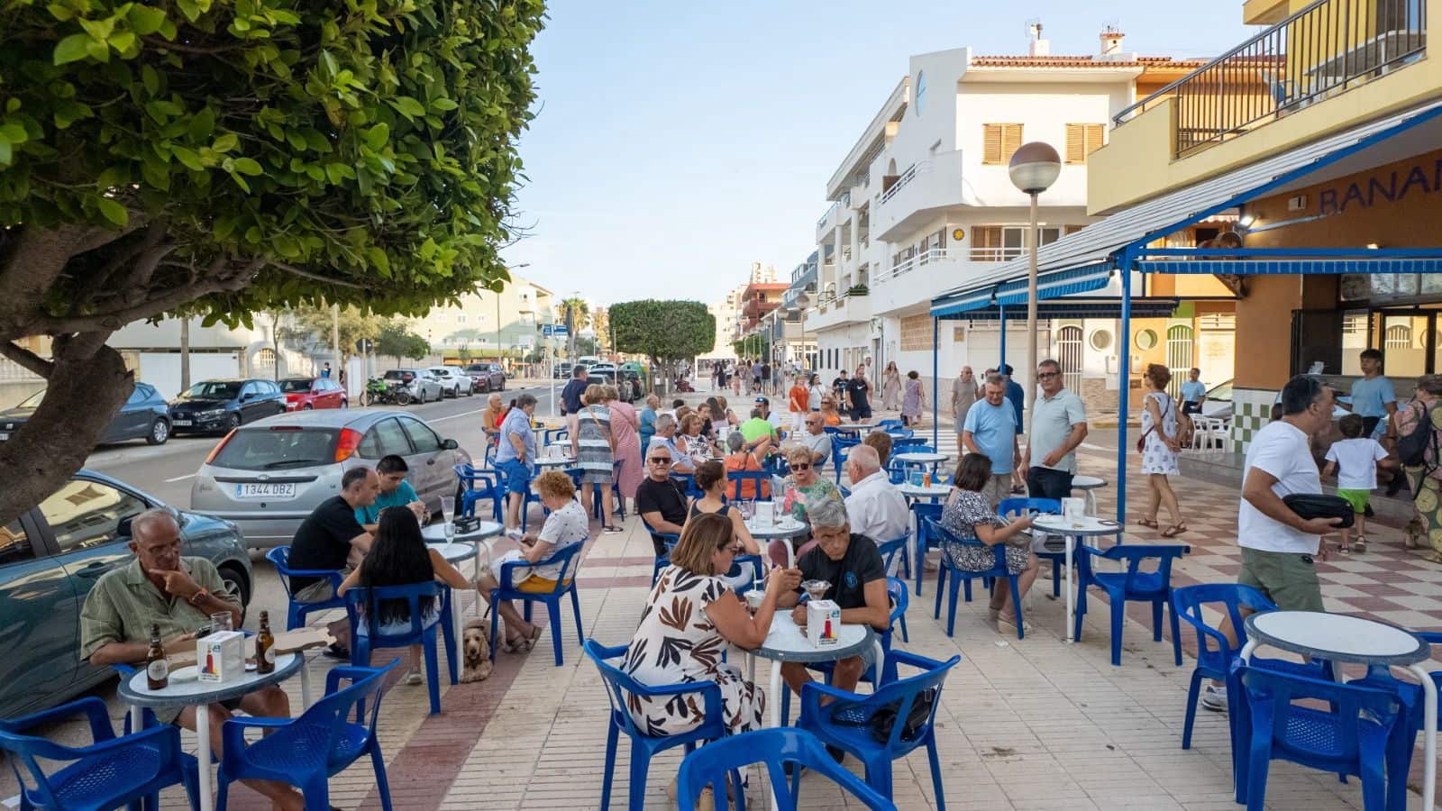 Erhverv til salg i Valencia by - € 240.000 (Ref: 9987898)