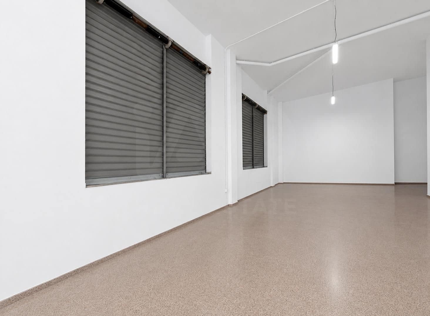 Kaupallinen myytävänä paikassa Alicante kaupunki - 120 000 € (Ref: 9987899)