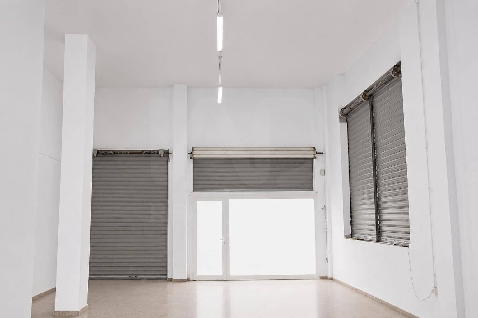 Kaupallinen myytävänä paikassa Alicante kaupunki - 120 000 € (Ref: 9987899)