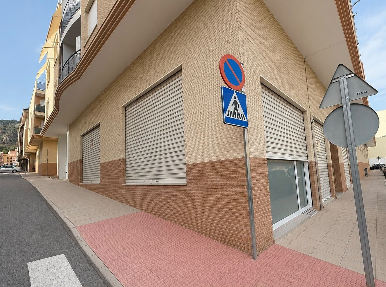 Kaupallinen myytävänä paikassa Alicante kaupunki - 120 000 € (Ref: 9987899)