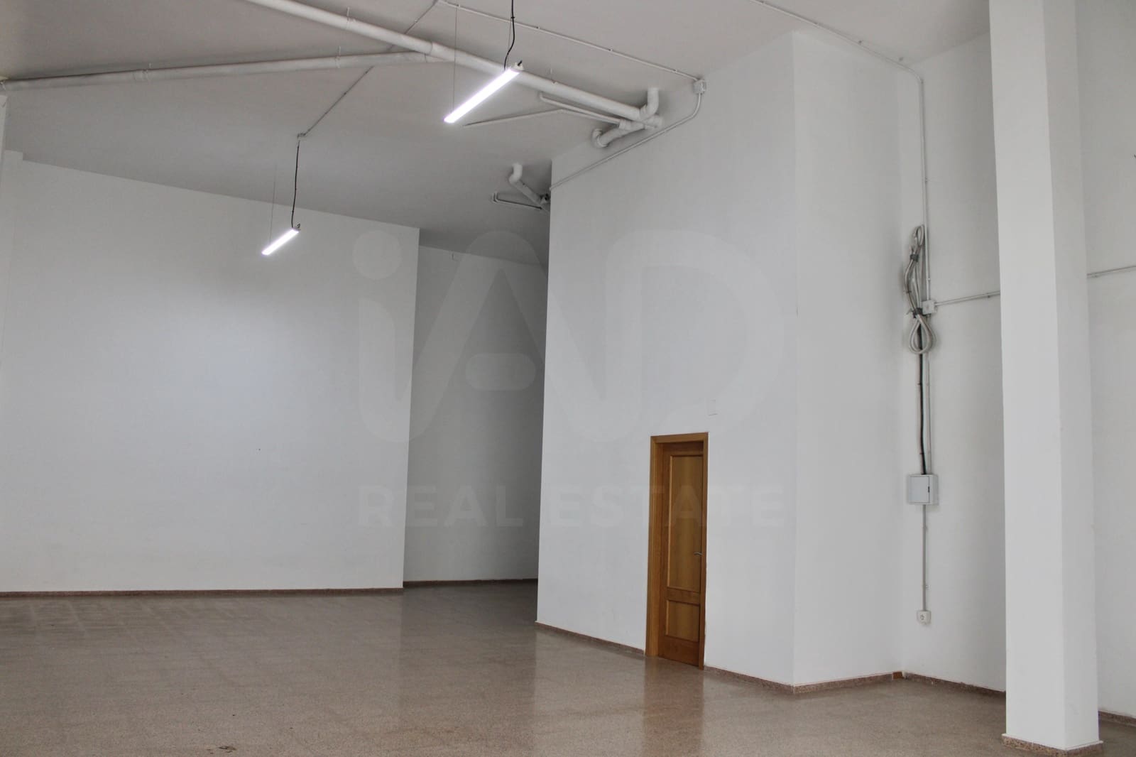 Kaupallinen myytävänä paikassa Alicante kaupunki - 120 000 € (Ref: 9987899)
