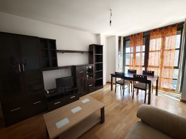 2 soveværelse Lejlighed til leje i León by med garage - € 580 (Ref: 9987900)