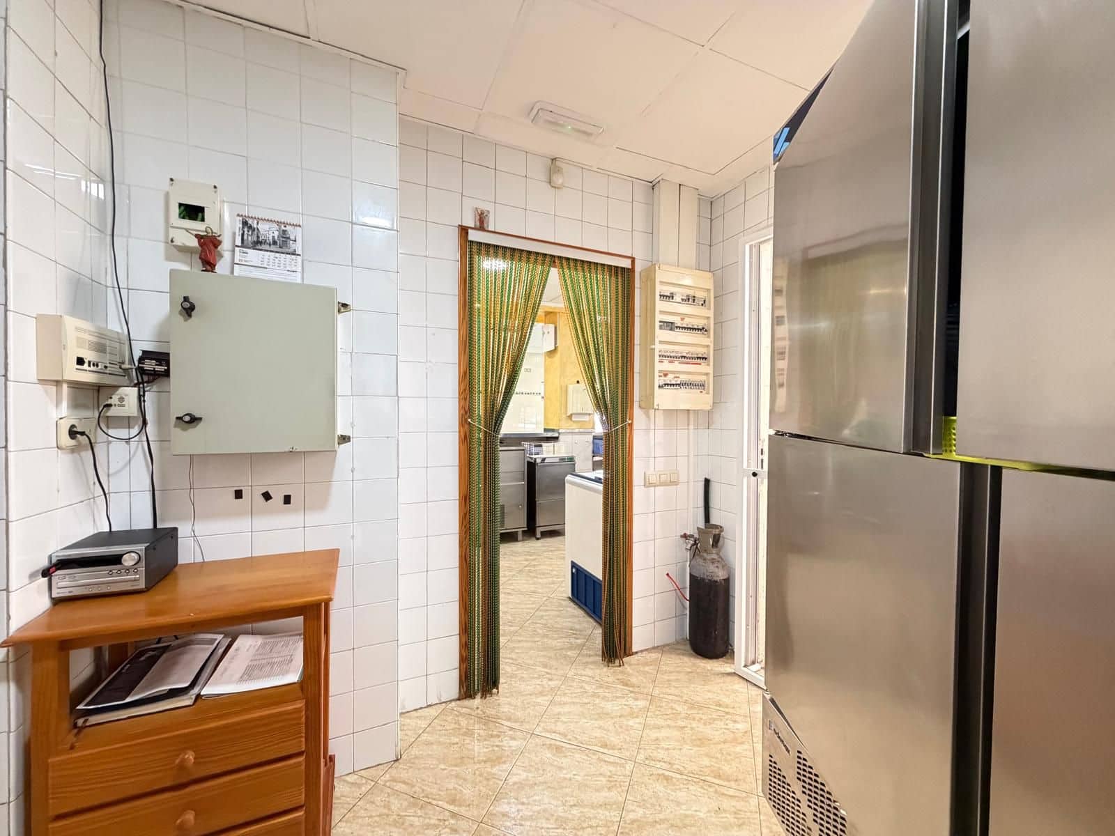 Kaupallinen myytävänä paikassa Valencia kaupunki - 350 000 € (Ref: 9987902)