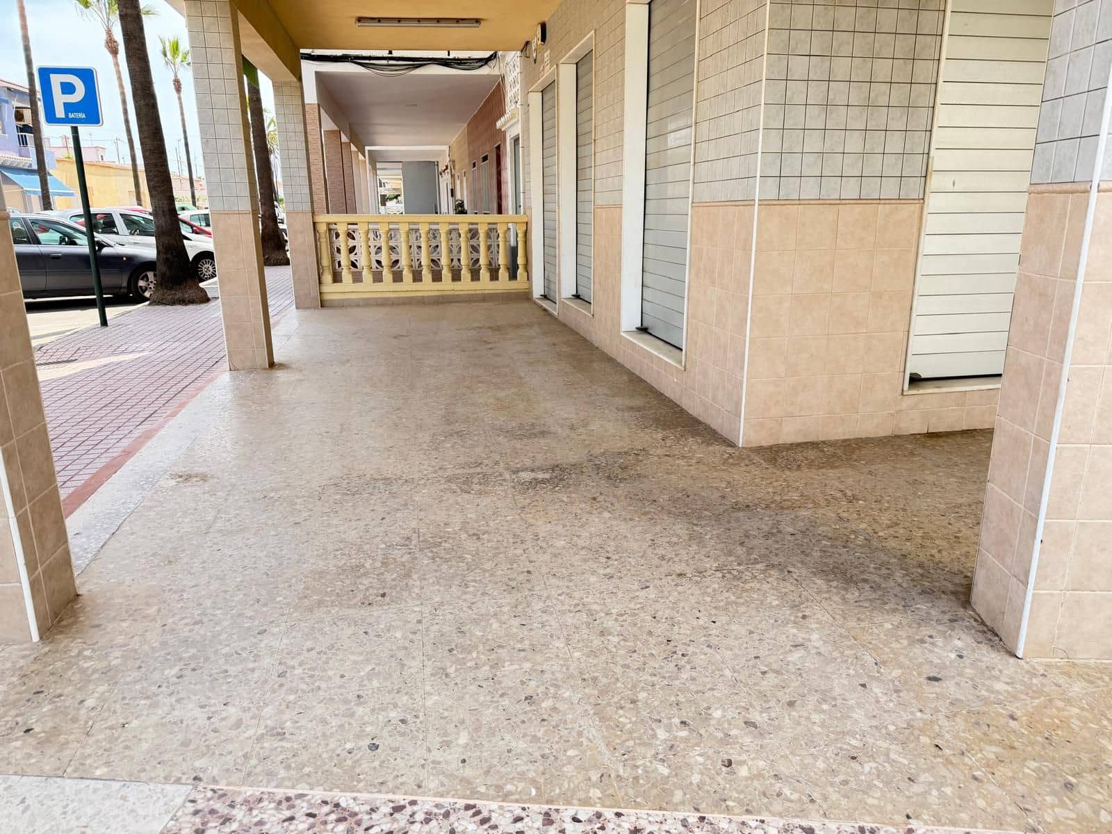 Kaupallinen myytävänä paikassa Valencia kaupunki - 350 000 € (Ref: 9987902)