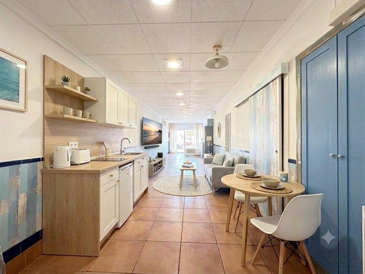 Kaupallinen myytävänä paikassa Valencia kaupunki - 120 000 € (Ref: 9987903)