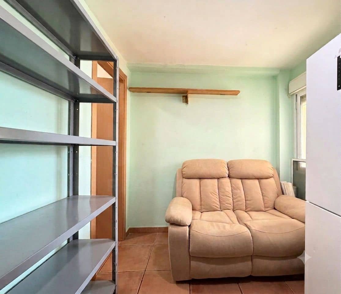 Kaupallinen myytävänä paikassa Valencia kaupunki - 120 000 € (Ref: 9987903)
