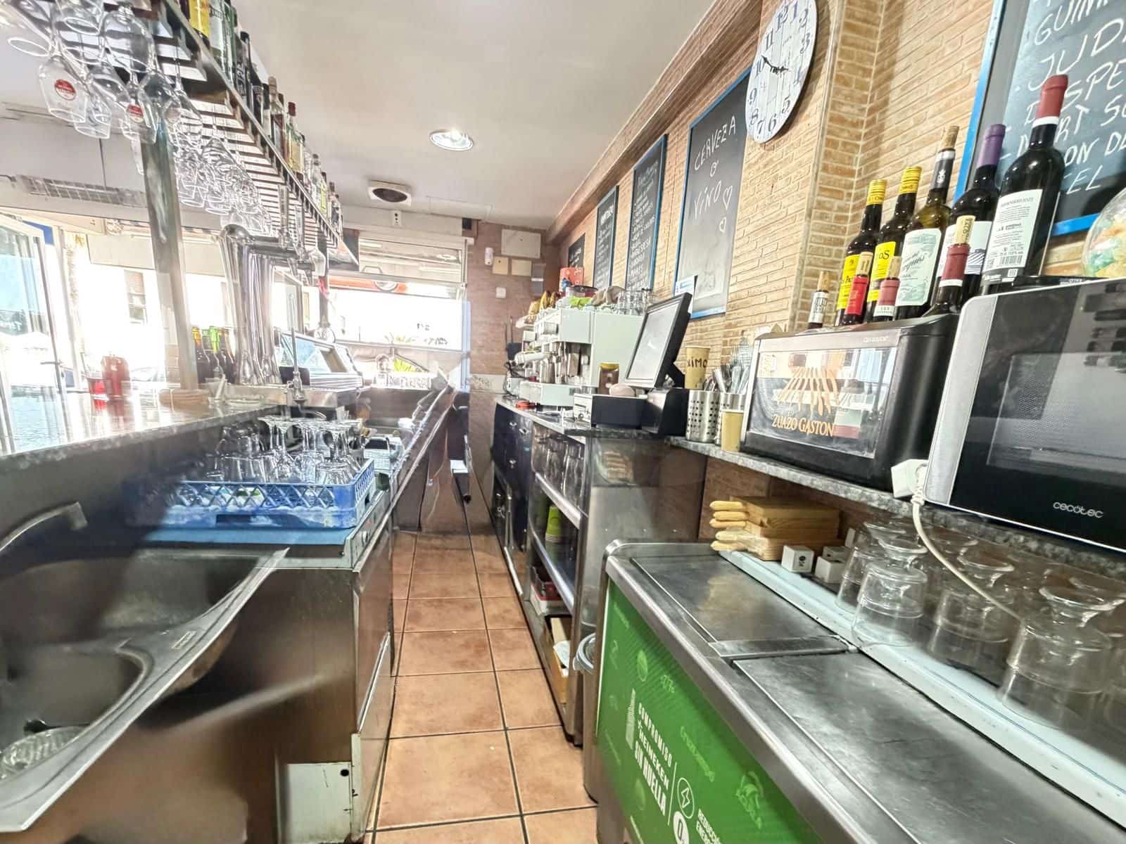 Kaupallinen myytävänä paikassa Valencia kaupunki - 120 000 € (Ref: 9987903)