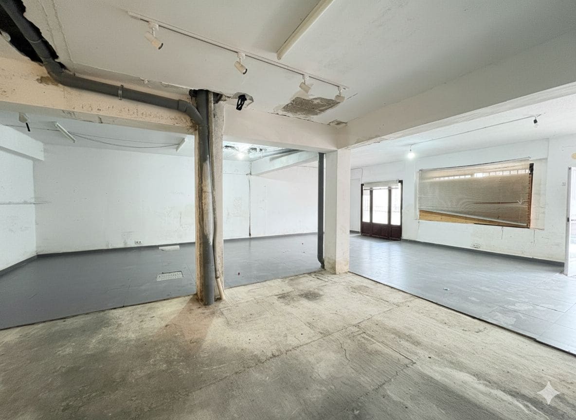 Kommersiell till salu i Alicante stad - 168 000 € (Ref: 9987906)