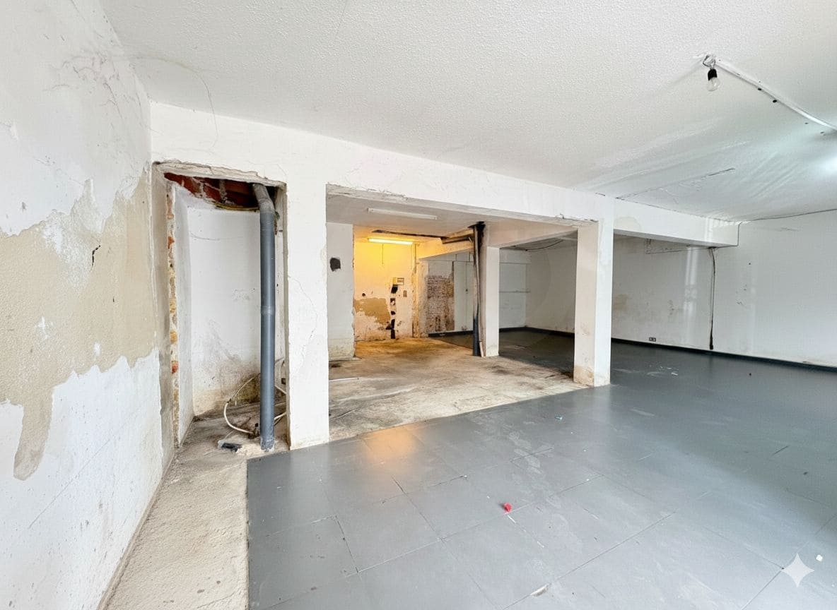 Kommersiell till salu i Alicante stad - 168 000 € (Ref: 9987906)