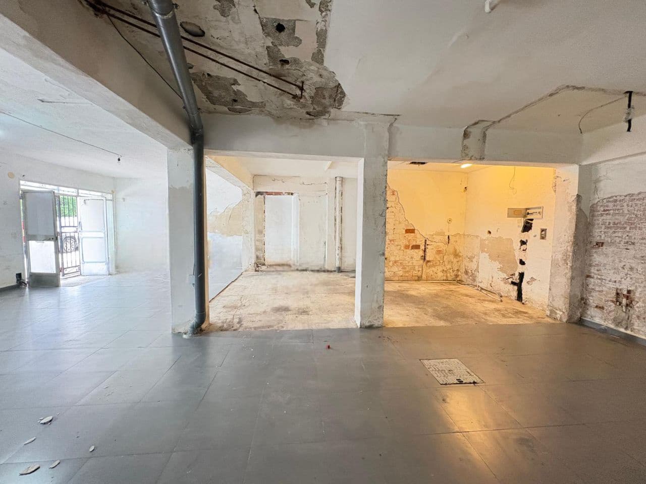 Kommersiell till salu i Alicante stad - 168 000 € (Ref: 9987906)