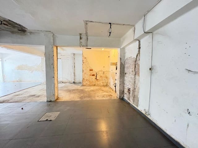 Kommersiell til salgs i Alicante by - € 168 000 (Ref: 9987906)
