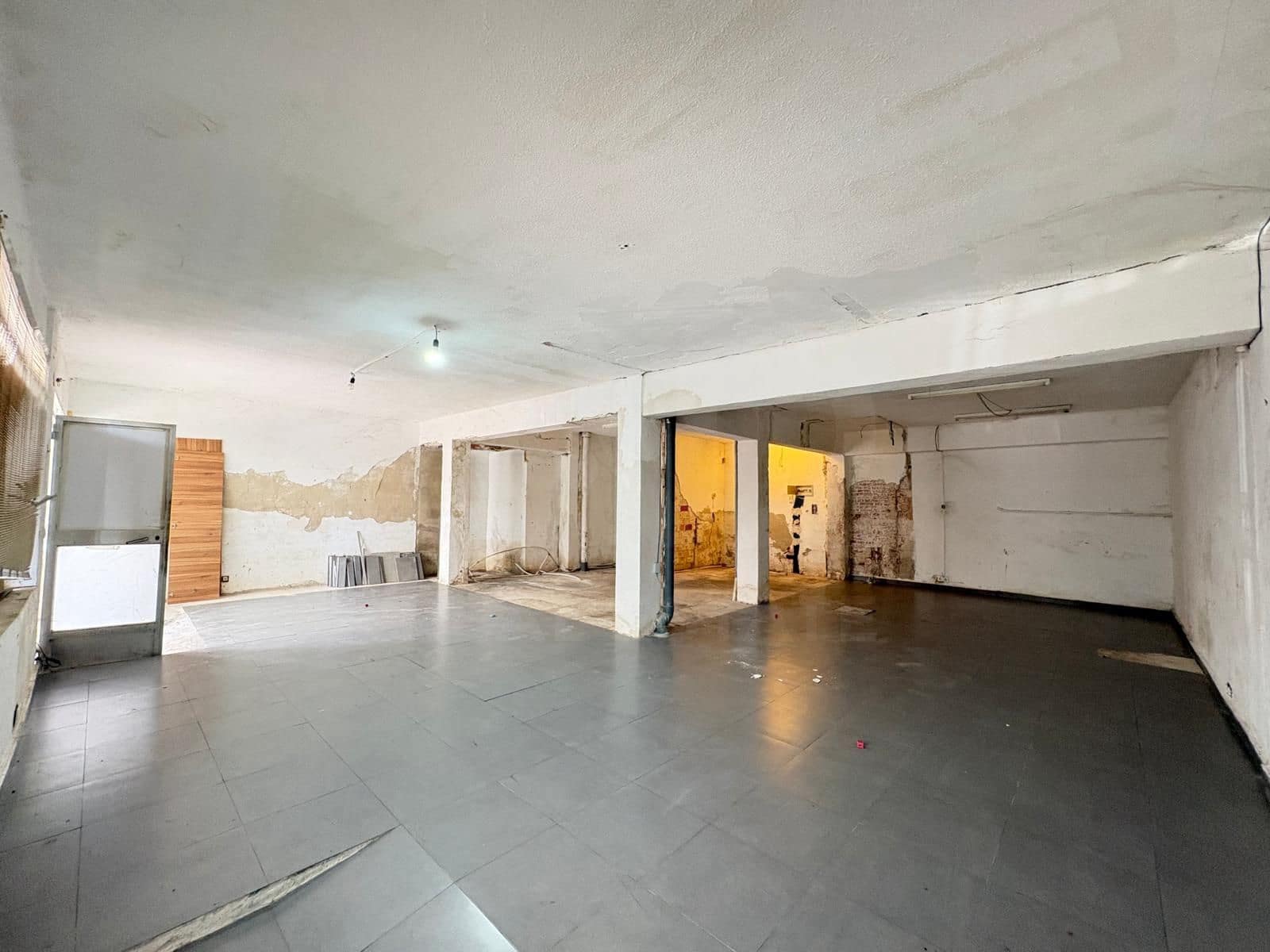 Kommersiell till salu i Alicante stad - 168 000 € (Ref: 9987906)