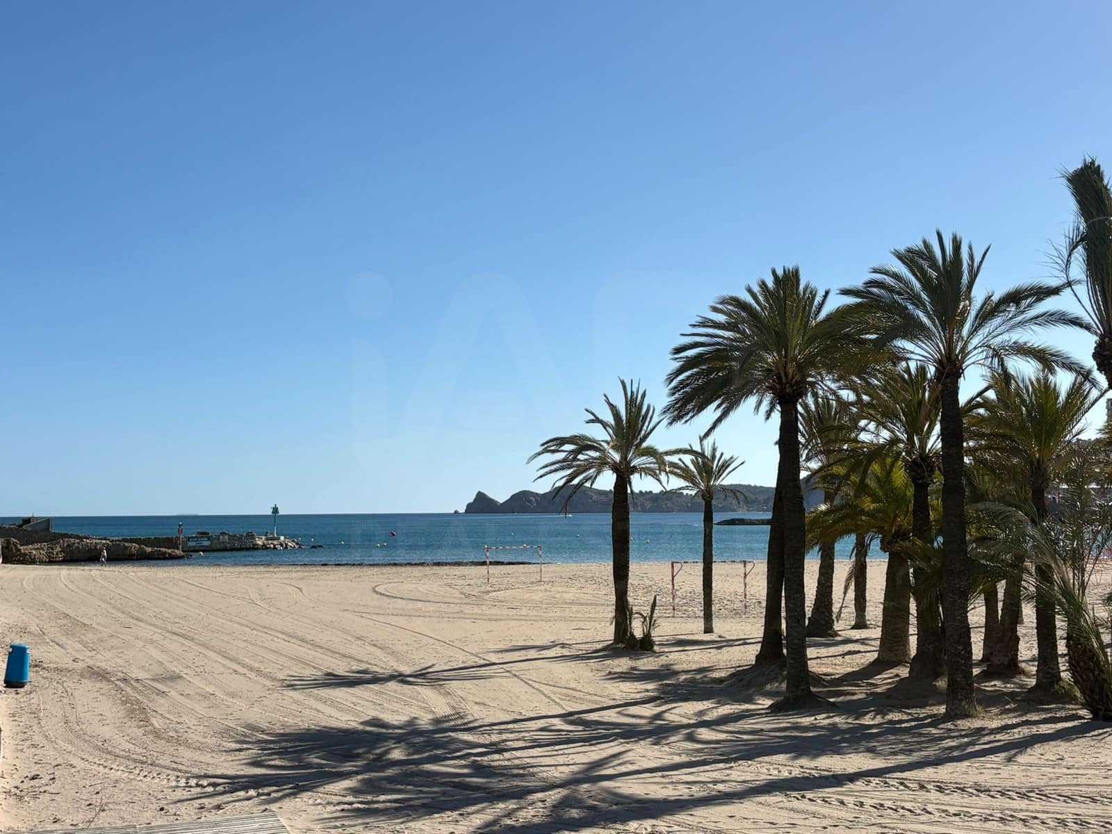 Kommersiell till salu i Alicante stad - 168 000 € (Ref: 9987906)