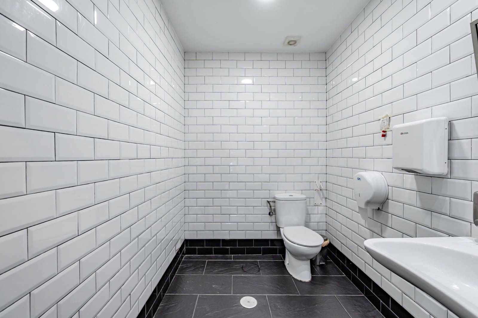 Local Commercial à vendre à Madrid ville - 890 000 € (Ref: 9987907)