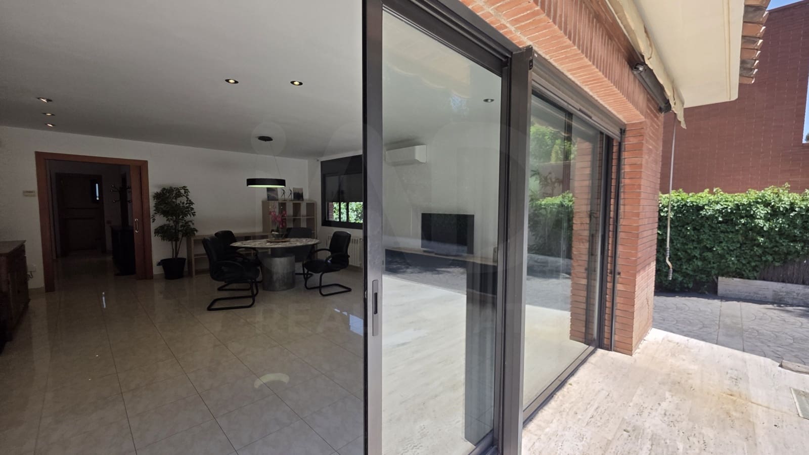 4 soverom Villa til leie i Sant Cugat del Valles med svømmebasseng - € 4 500 (Ref: 9987908)