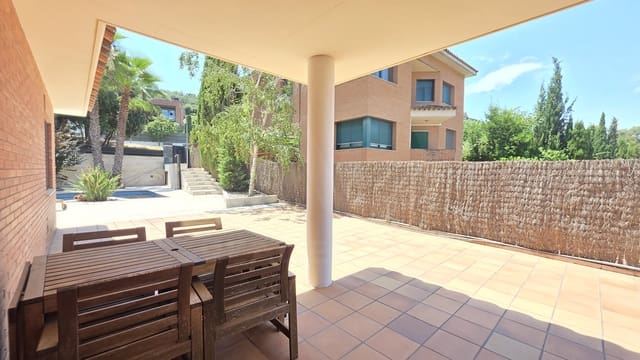 4 bedroom Villa for rent in Sant Cugat del Vallès with pool - € 4,500 (Ref: 9987908)