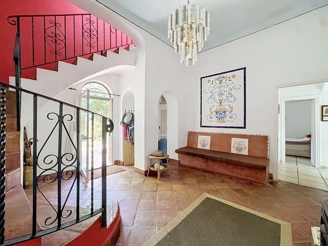 Chalet de 5 habitaciones en Cádiz ciudad en venta con garaje - 575.000 € (Ref: 9987909)