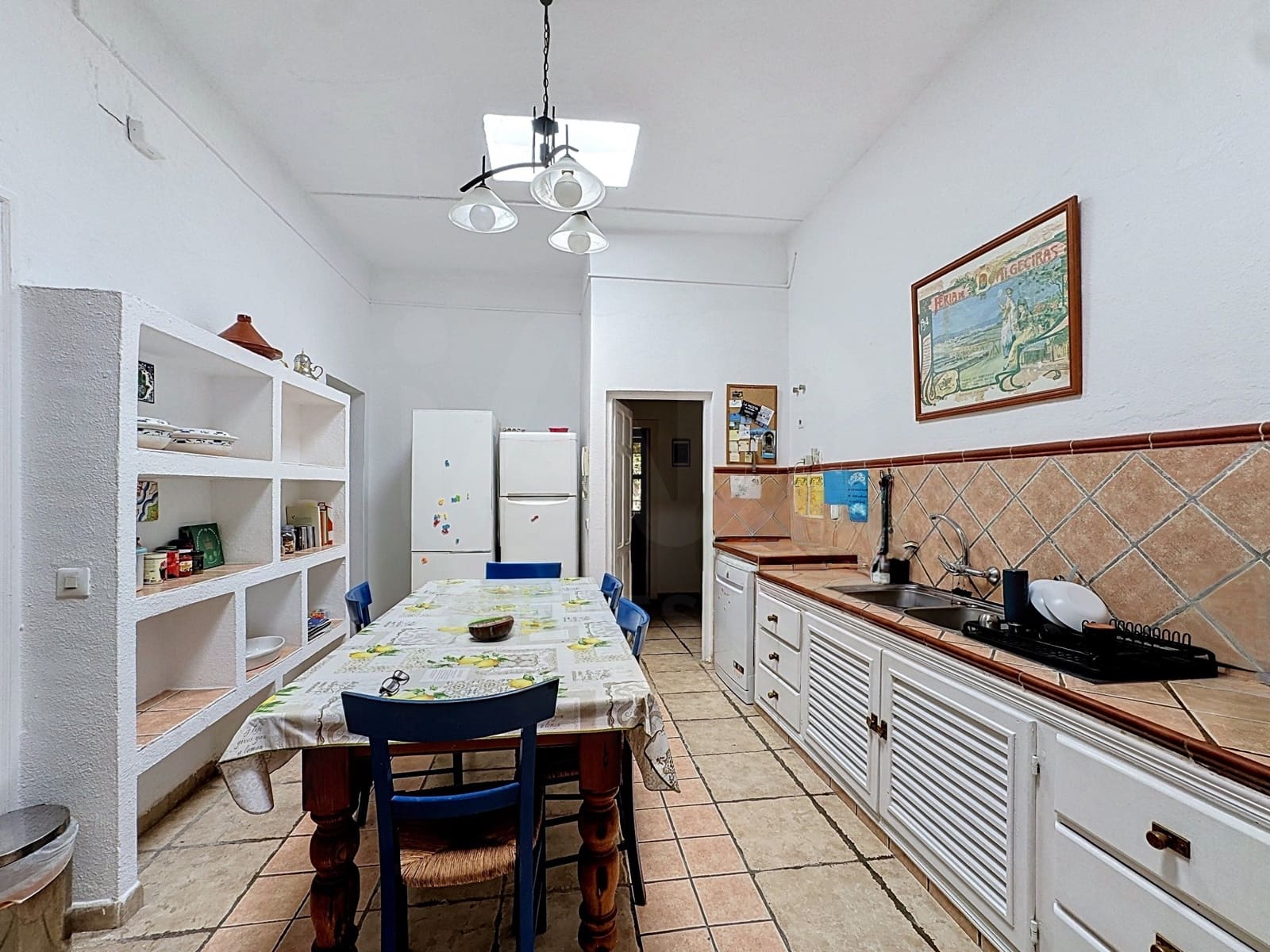5 slaapkamer Villa te koop in Cadiz stad met garage - € 575.000 (Ref: 9987909)