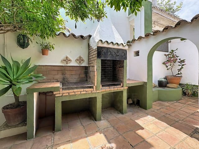Chalet de 5 habitaciones en Cádiz ciudad en venta con garaje - 575.000 € (Ref: 9987909)