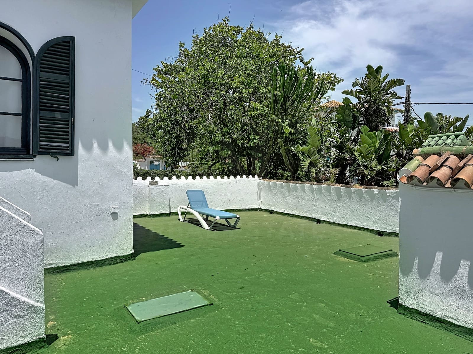 5 slaapkamer Villa te koop in Cadiz stad met garage - € 575.000 (Ref: 9987909)