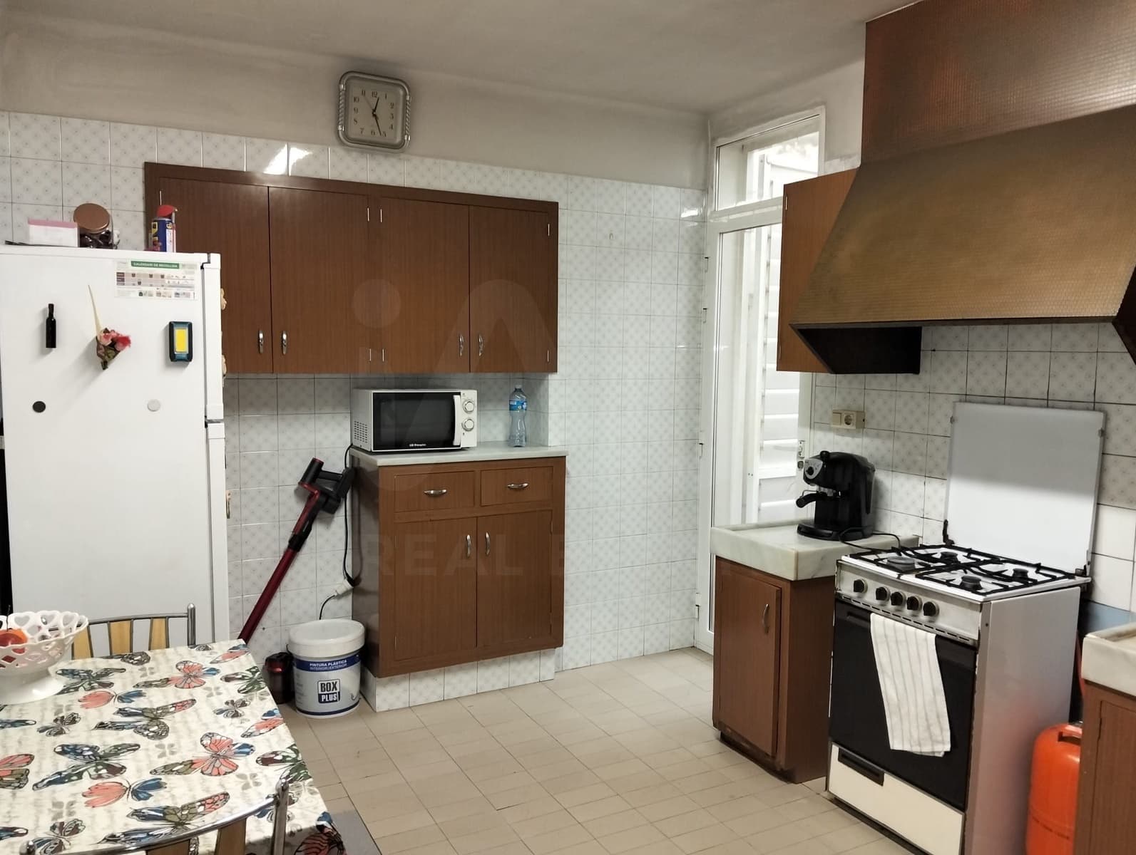 6 soveværelse Villa til leje i Lleida by med garage - € 700 (Ref: 9987915)