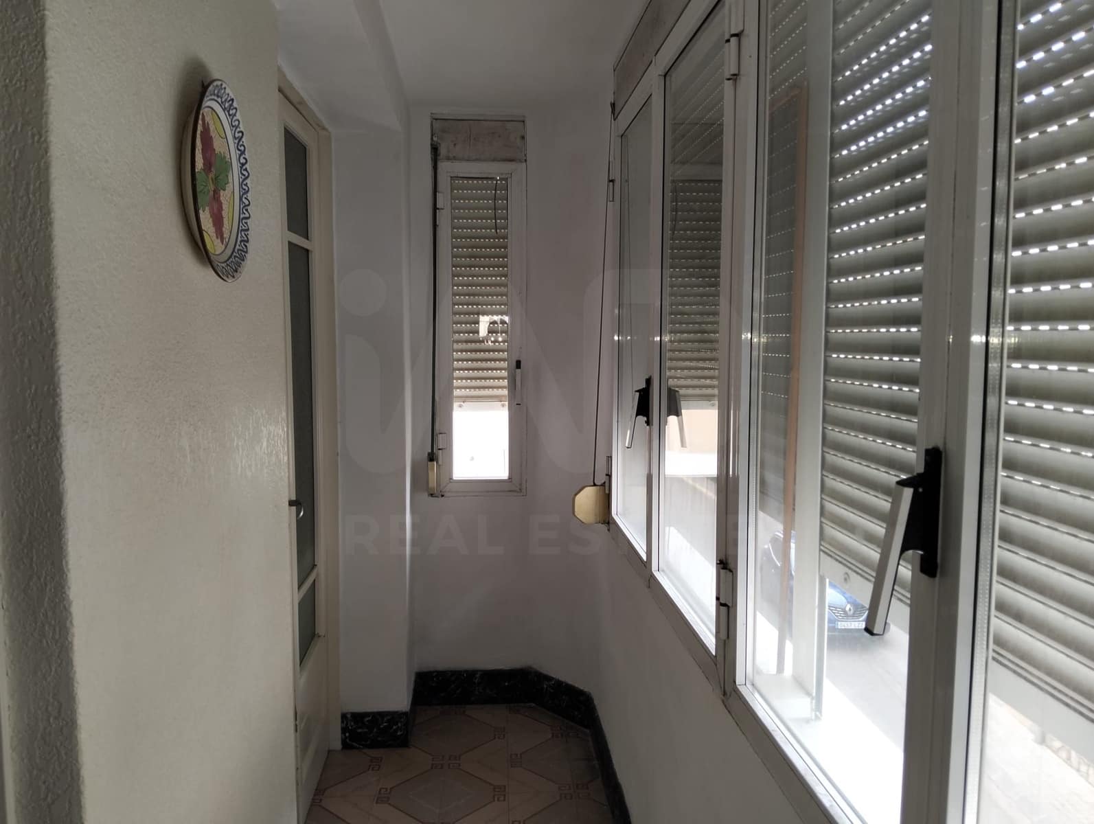 6 soveværelse Villa til leje i Lleida by med garage - € 700 (Ref: 9987915)
