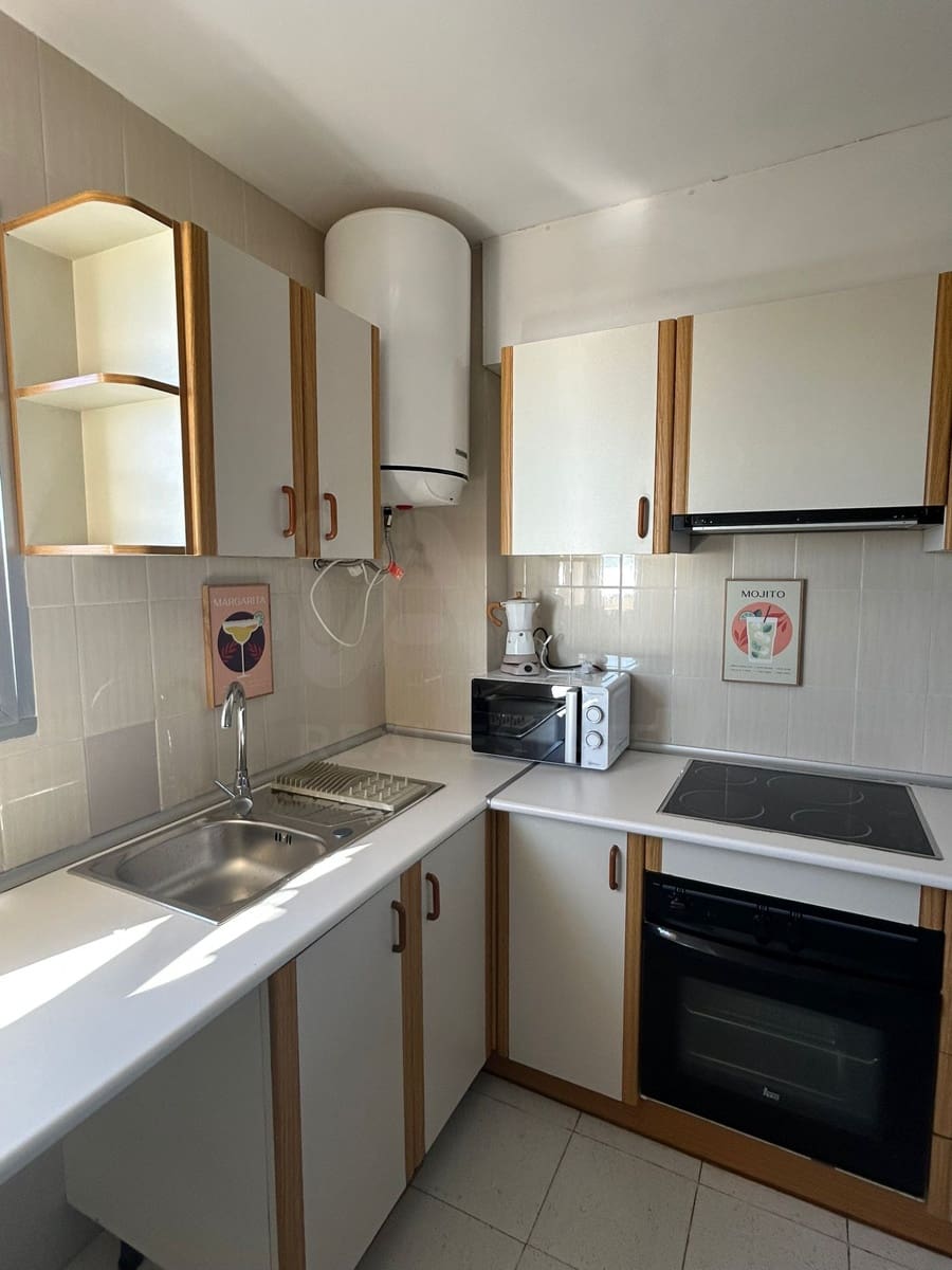 2 bedroom Apartment for rent in Tarragona city with pool - € 1,200 (Ref: 9987917)