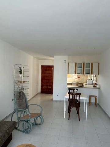 2 soveværelse Lejlighed til leje i Tarragona by med swimmingpool - € 1.200 (Ref: 9987917)